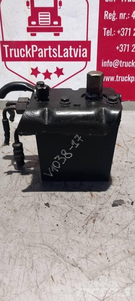 Volvo FH 12.   21882617 Hydraulikk