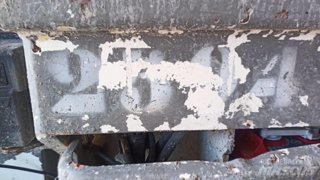 JLG 2030 ES Sakselifter