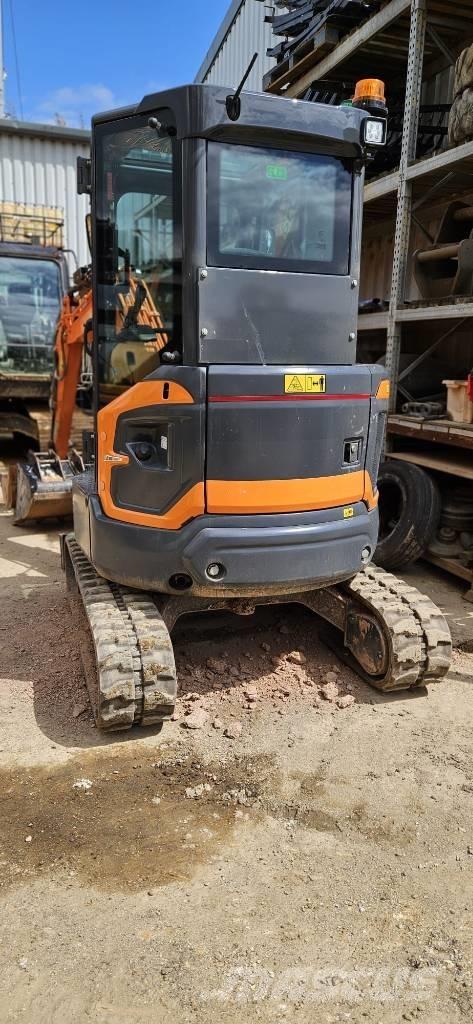 Develon DX 27 Z-7 Minigravere <7t