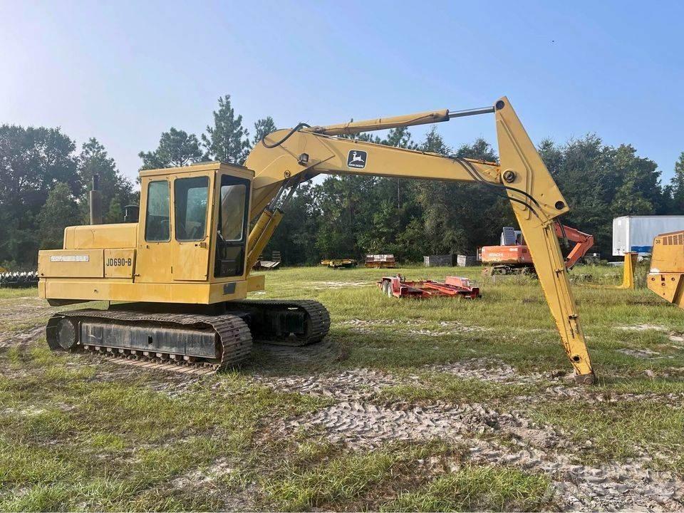John Deere 690 B Beltegraver