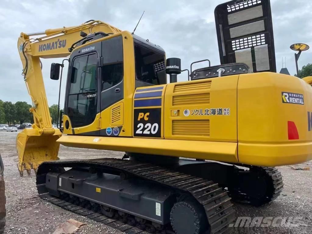 Komatsu PC220-8 Beltegraver