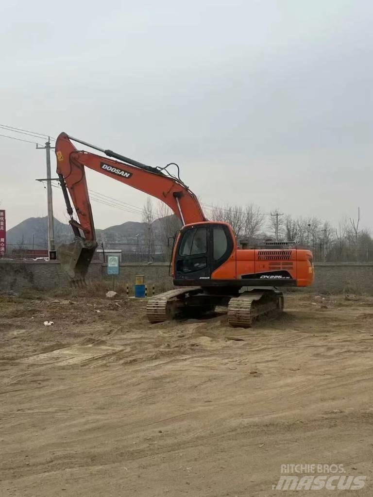 Doosan DX225LC-9C Beltegraver