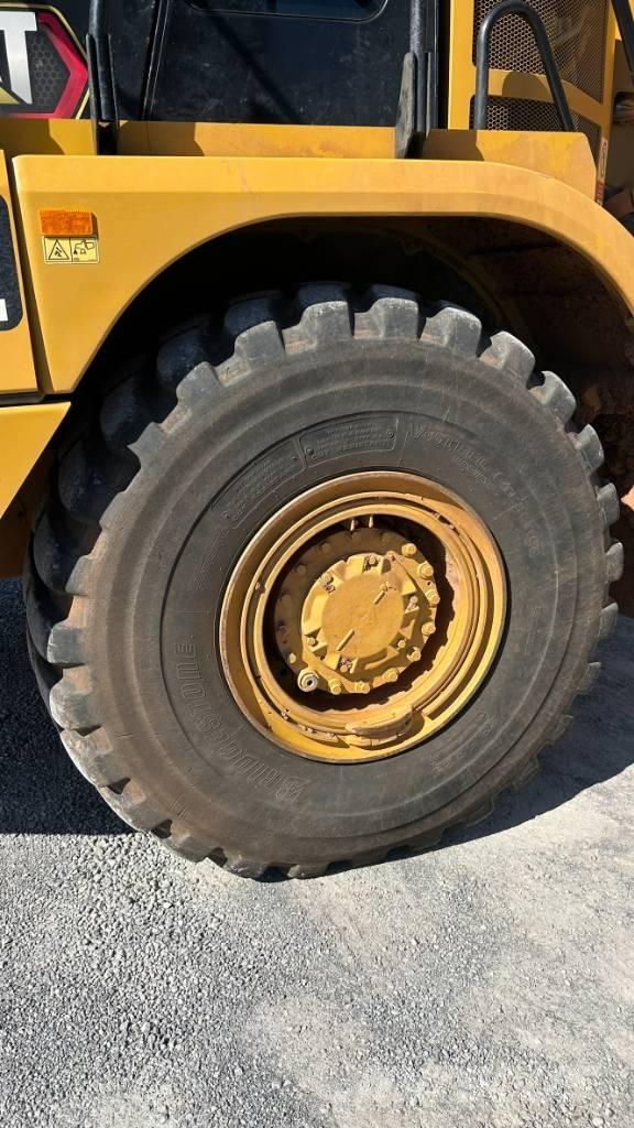 CAT 730 - 04A Rammestyrte Dumpere