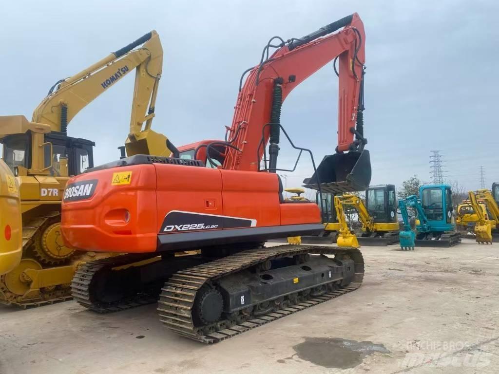 Doosan DX 225 LC Beltegraver