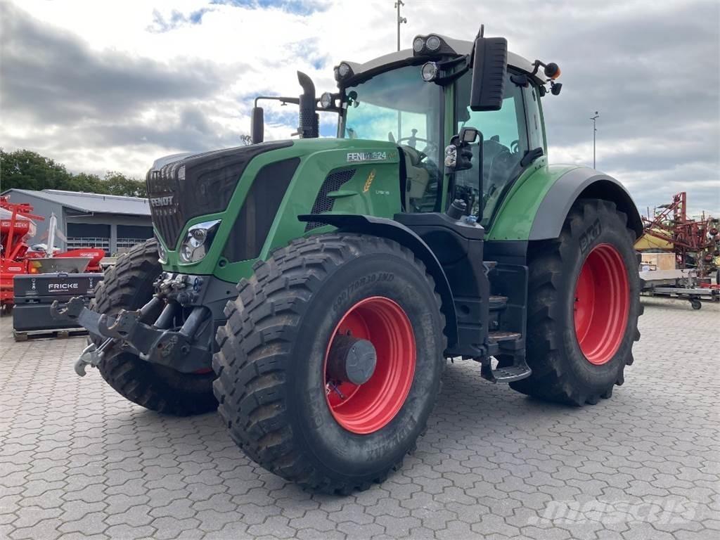 Fendt 824 Vario S4 Traktorer