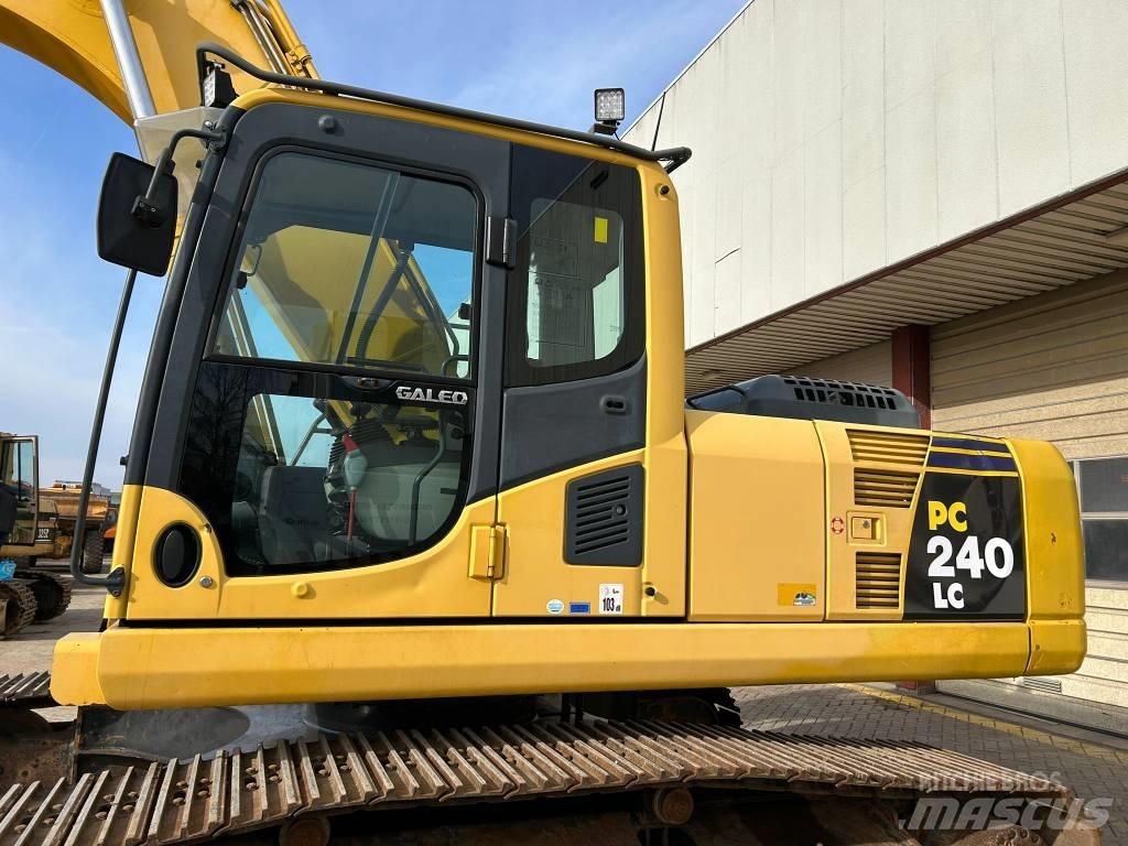 Komatsu PC 240 LC-8 Beltegraver