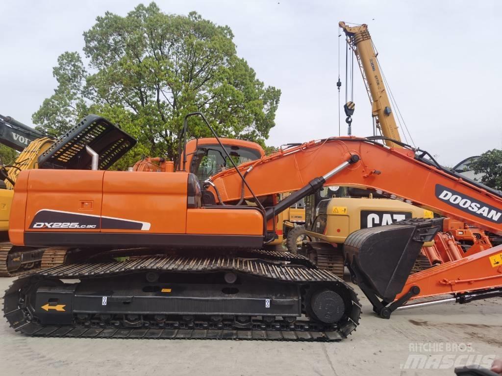 Doosan DX 225 LC Beltegraver