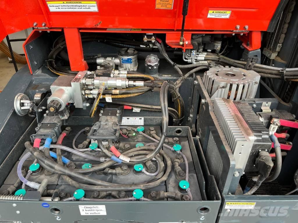 Combilift CBE3000 Sidelaster