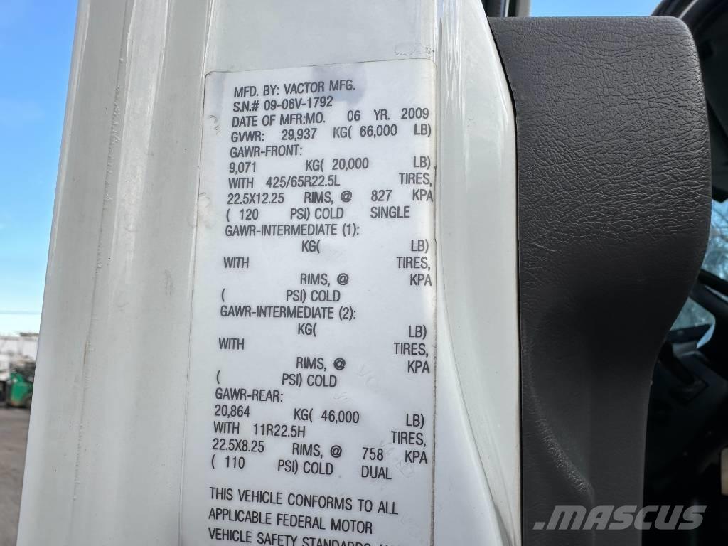 International 7500 Slamsugere