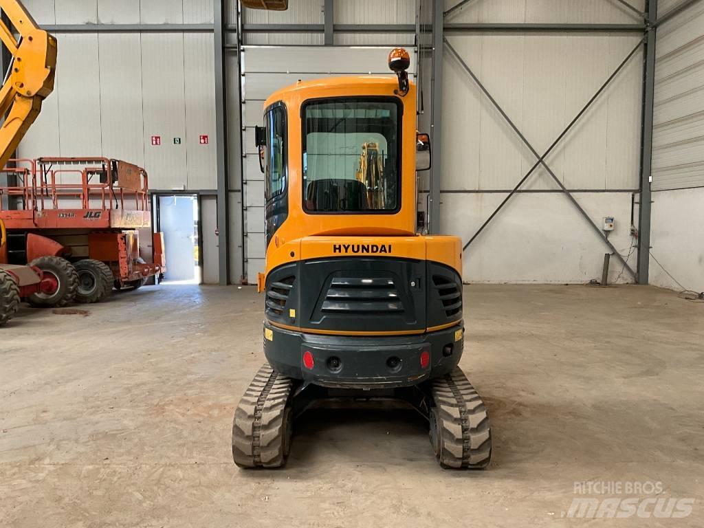 Hyundai 30 Z-9AK Minigravere <7t