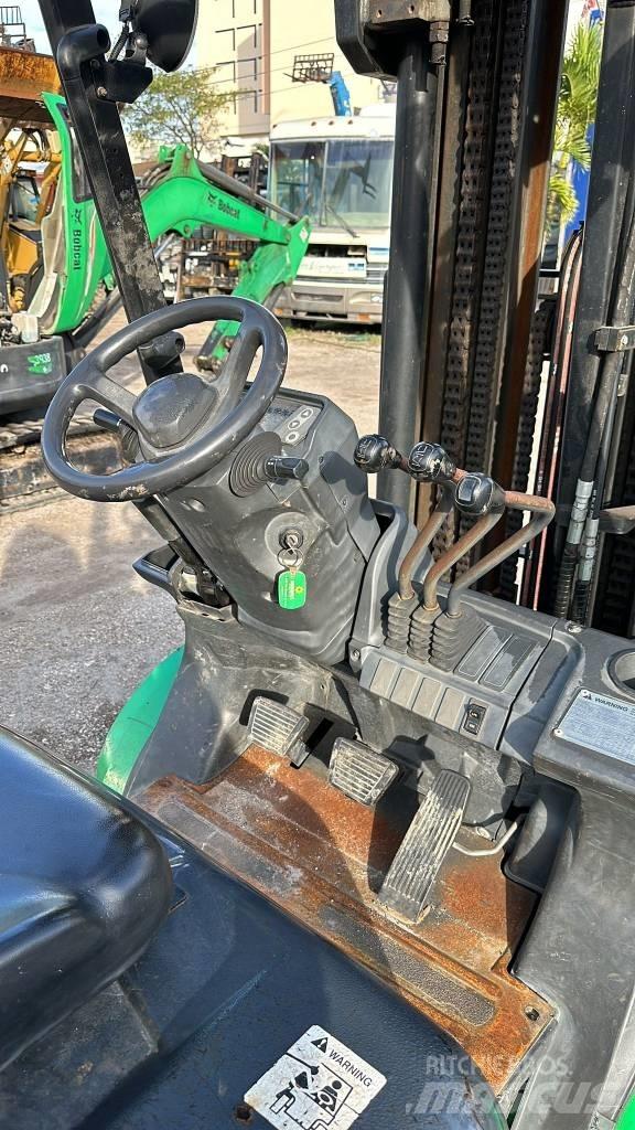 Mitsubishi FG30N Gaffeltrucker - Annet