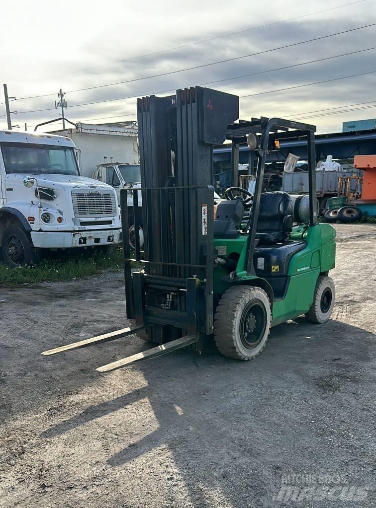 Mitsubishi FG30N Gaffeltrucker - Annet