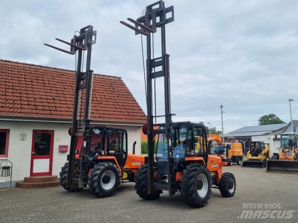 JCB 930-4 Terrenggående gaffeltruck