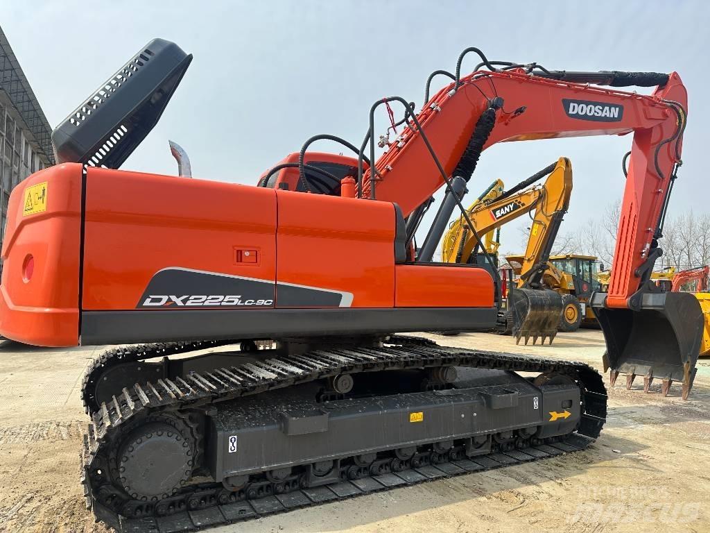 Doosan DX 225LC-9C Beltegraver