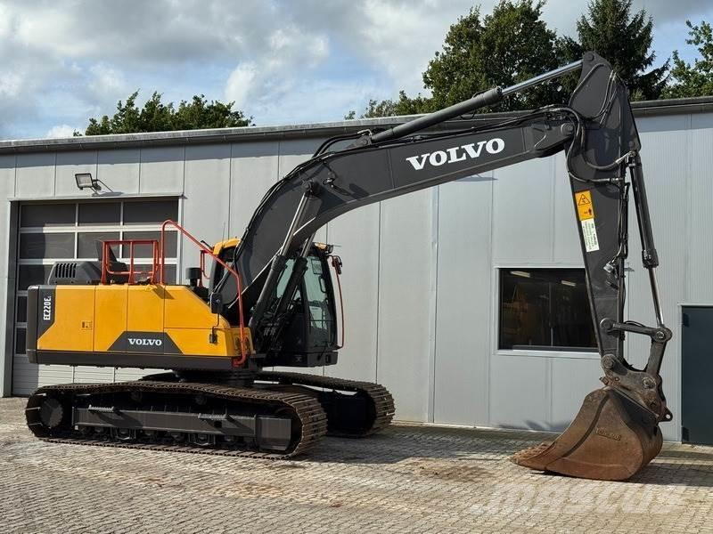 Volvo EC 220 EL Beltegraver