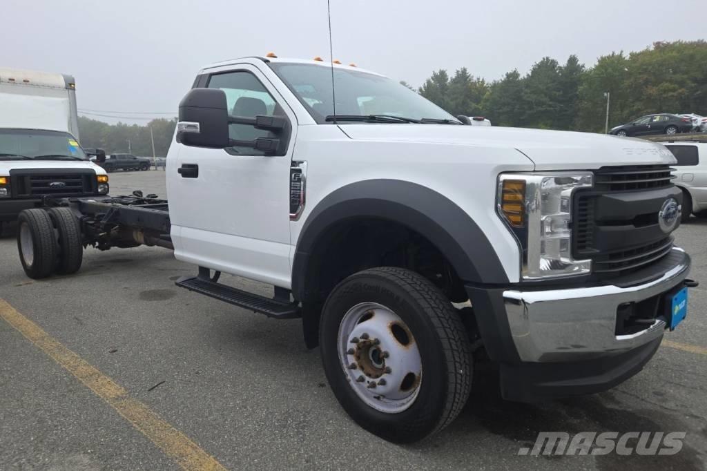 Ford F 550 XL SD Chassis