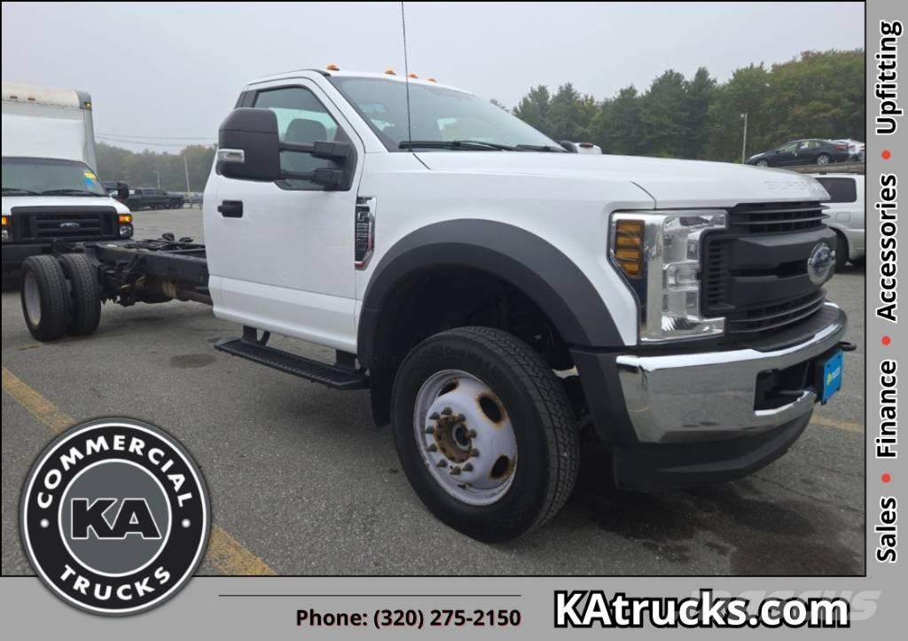 Ford F 550 XL SD Chassis
