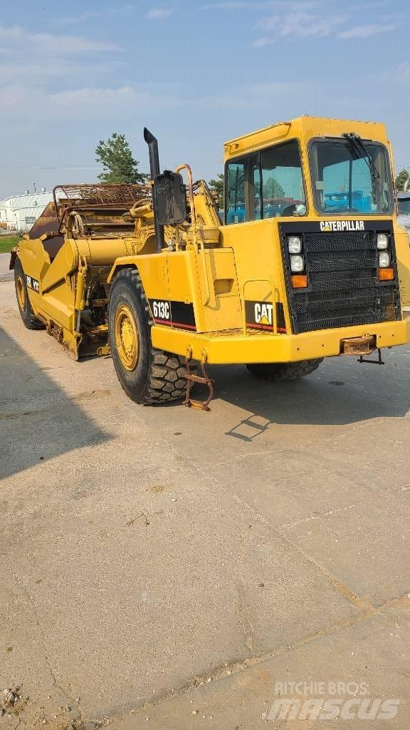 CAT 613 C II Veiskrape