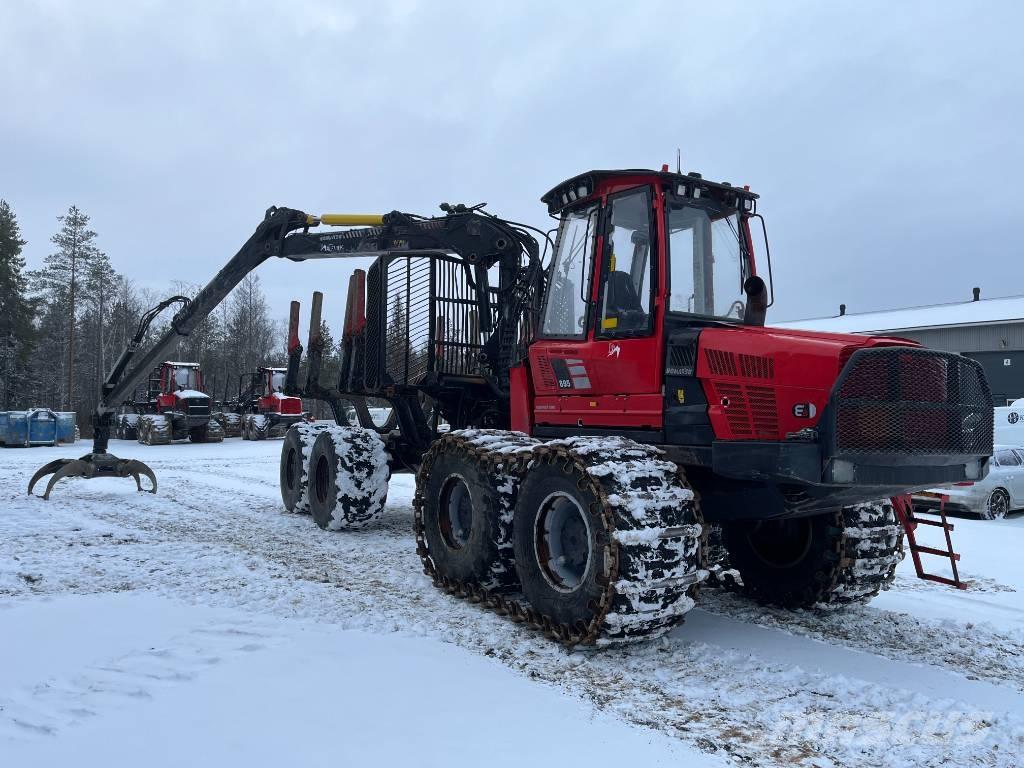 Komatsu 895 Lassbærere
