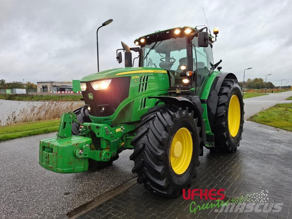 John Deere 6215 R Traktorer