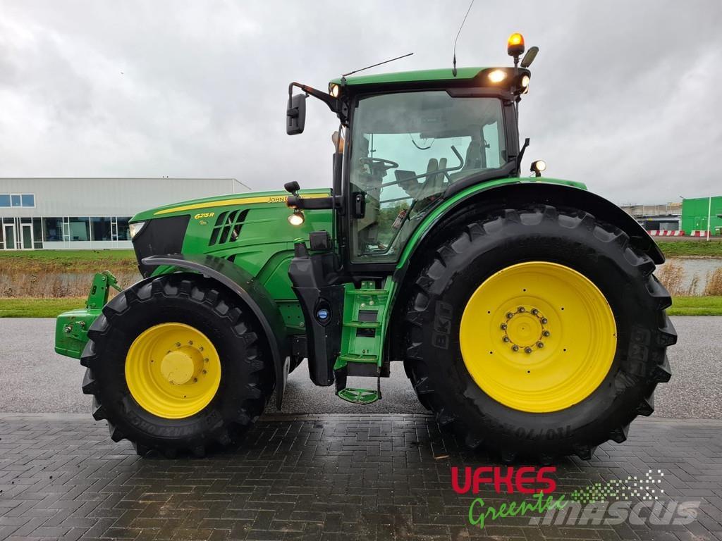 John Deere 6215 R Traktorer