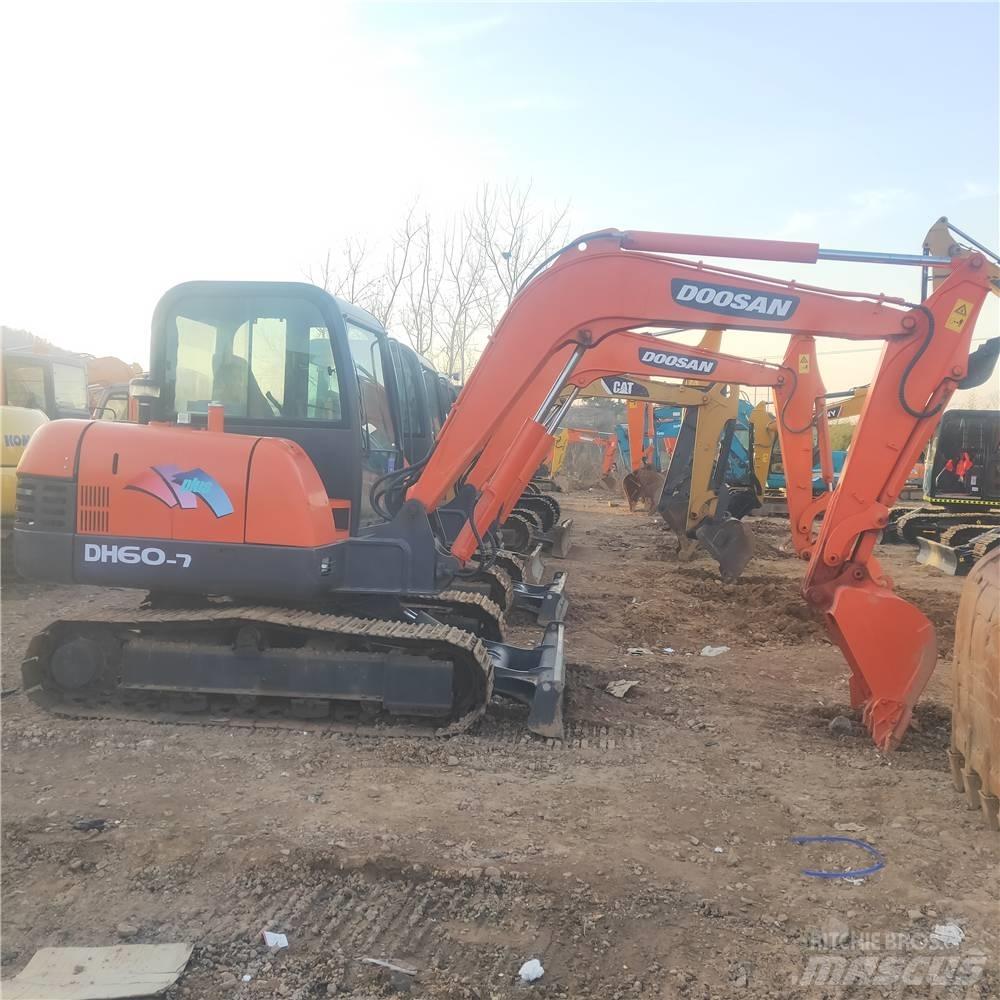 Doosan DH60-7 Beltegraver