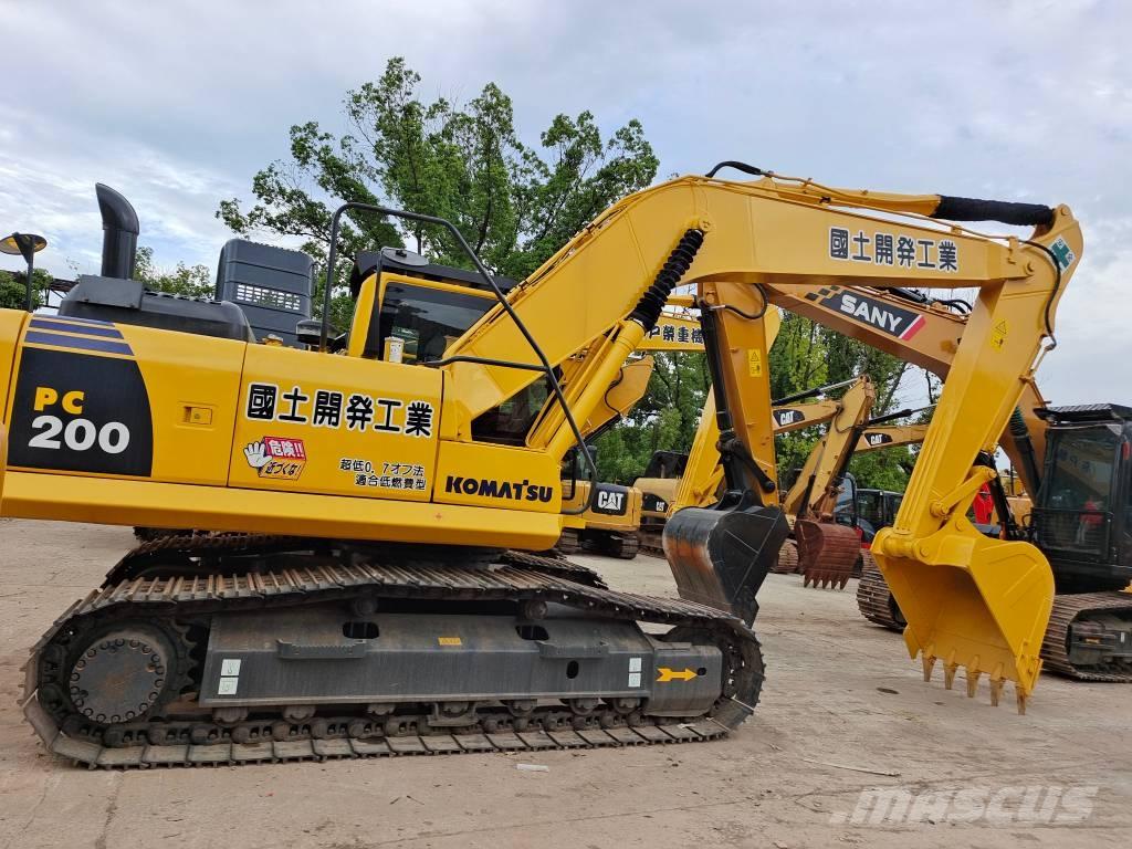 Komatsu PC 200 8N Beltegraver