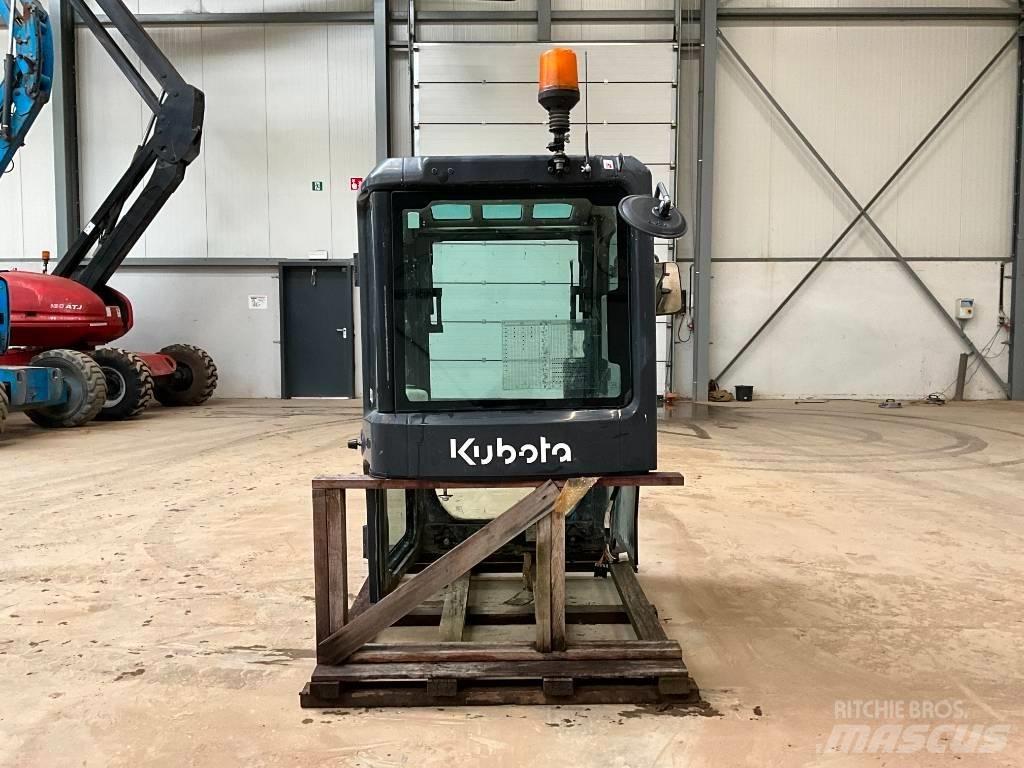 Kubota U 48-4 / U 55-4 Førerhus og Interiør