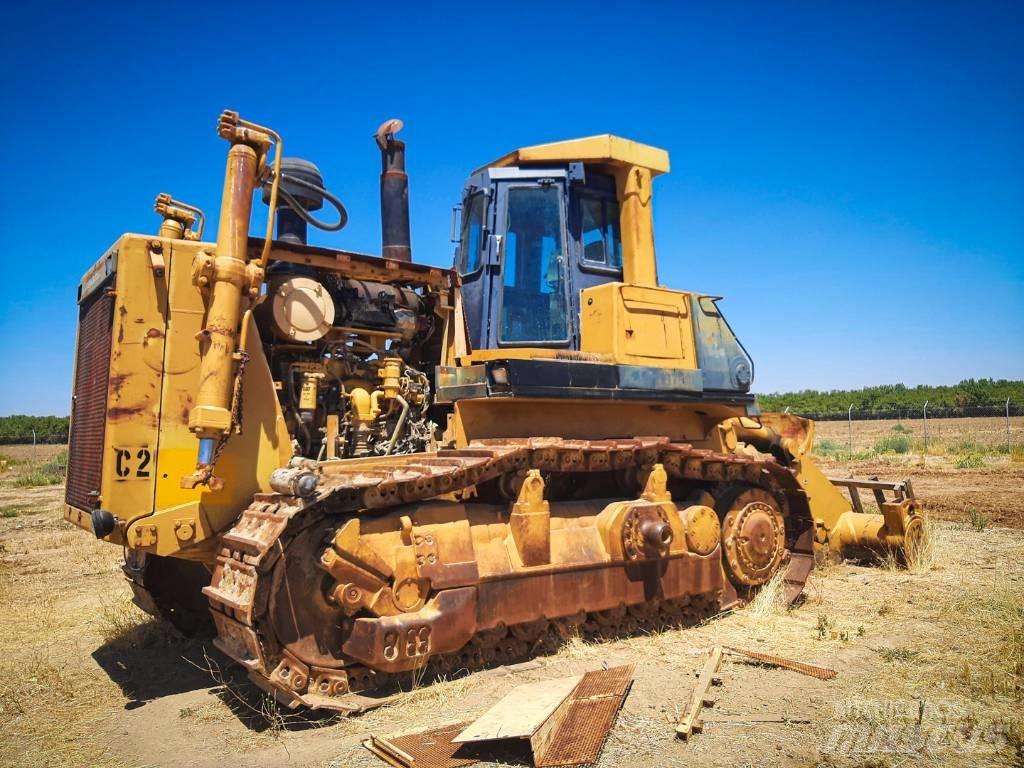 Komatsu D 375-1 Dozere Beltegående