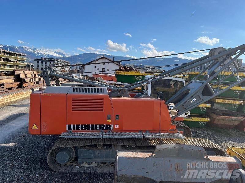 Liebherr HS 833 HD Beltegående Kran
