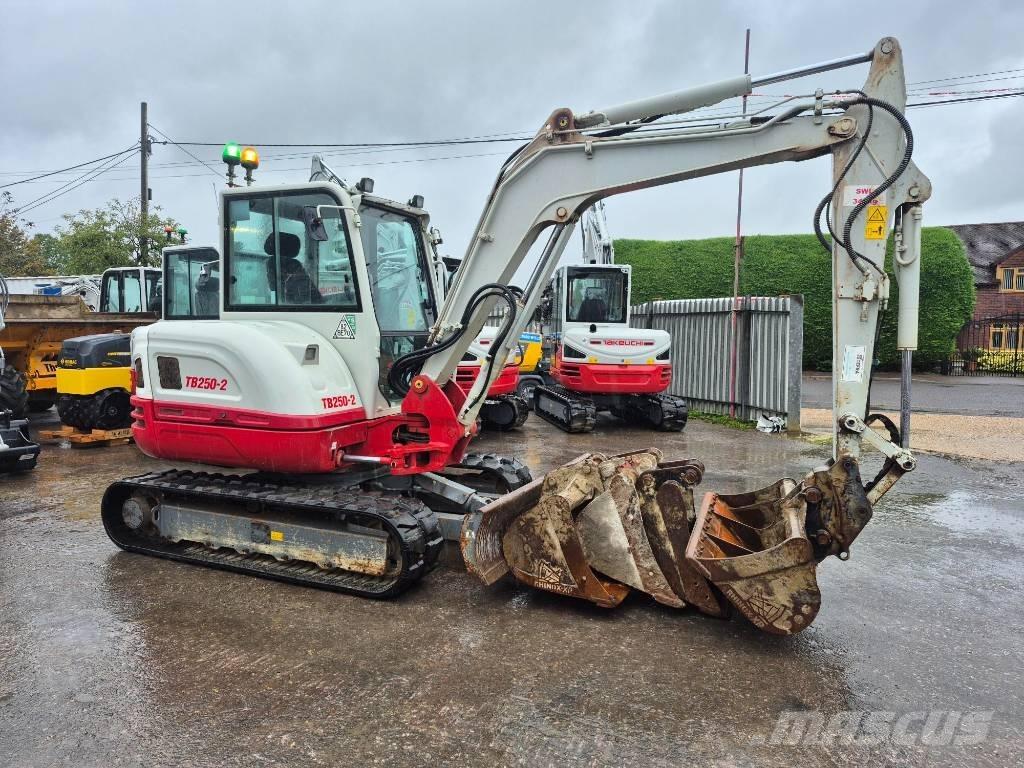 Takeuchi TB 250 Minigravere <7t