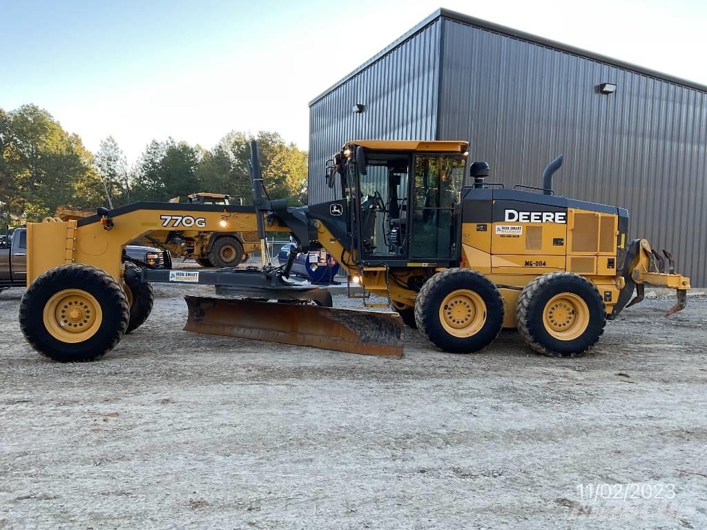 John Deere 770 G Veihøvler