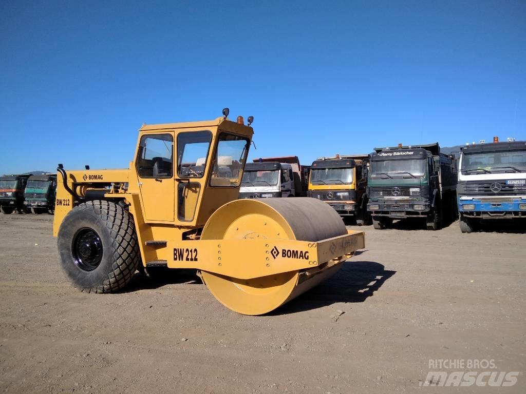 Bomag BW 212 Valsetog