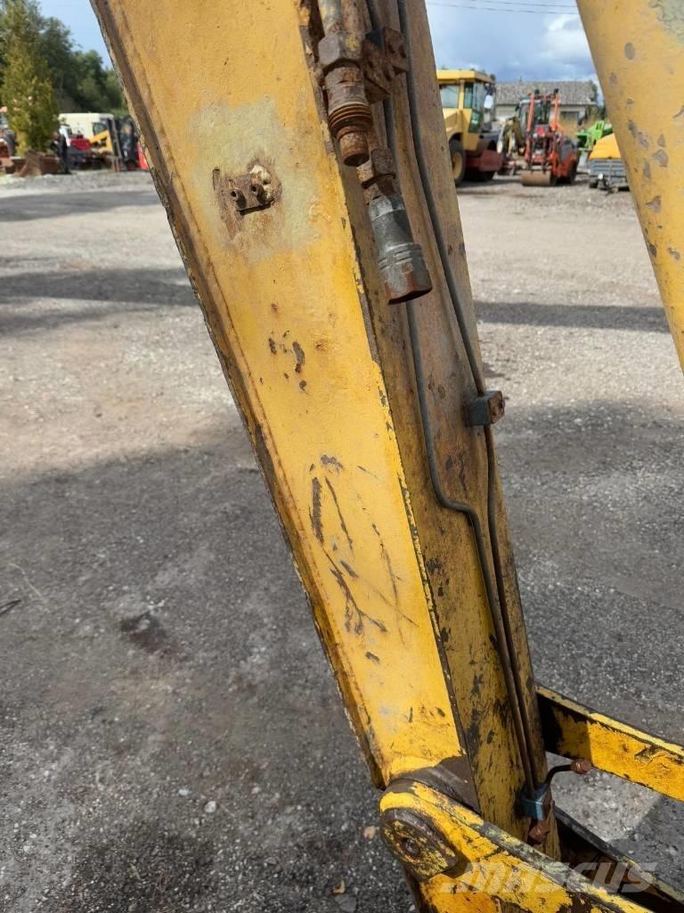 New Holland E 215 Gravemaskiner med lang bom
