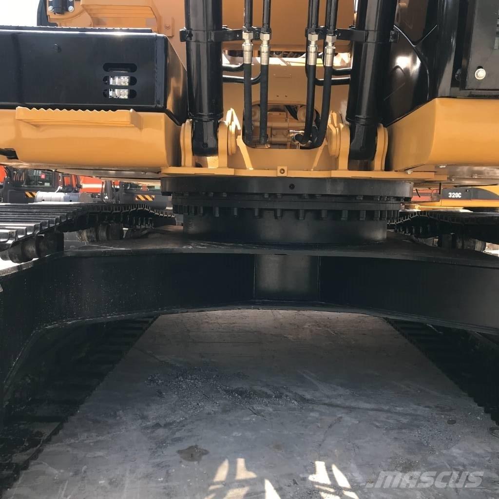 CAT 320 D L Beltegraver