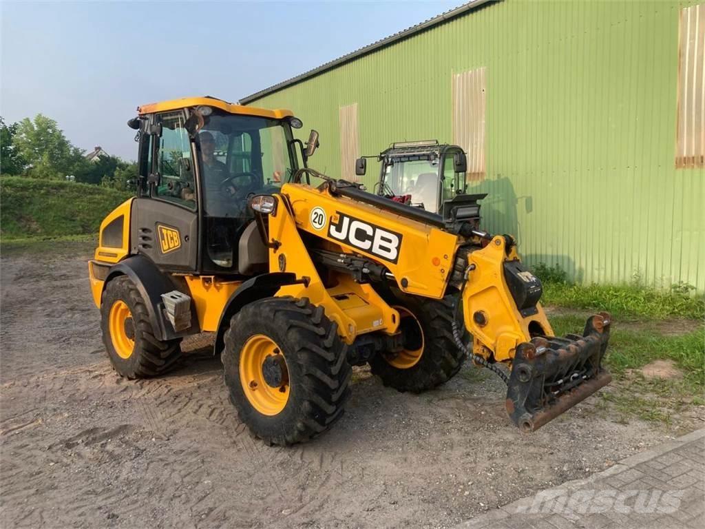 JCB TM 220 Teleskoplastere for Landbruk