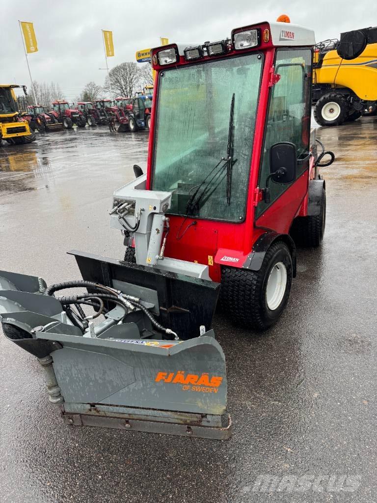 Timan Tool-Trac 245 Redskapsbærere