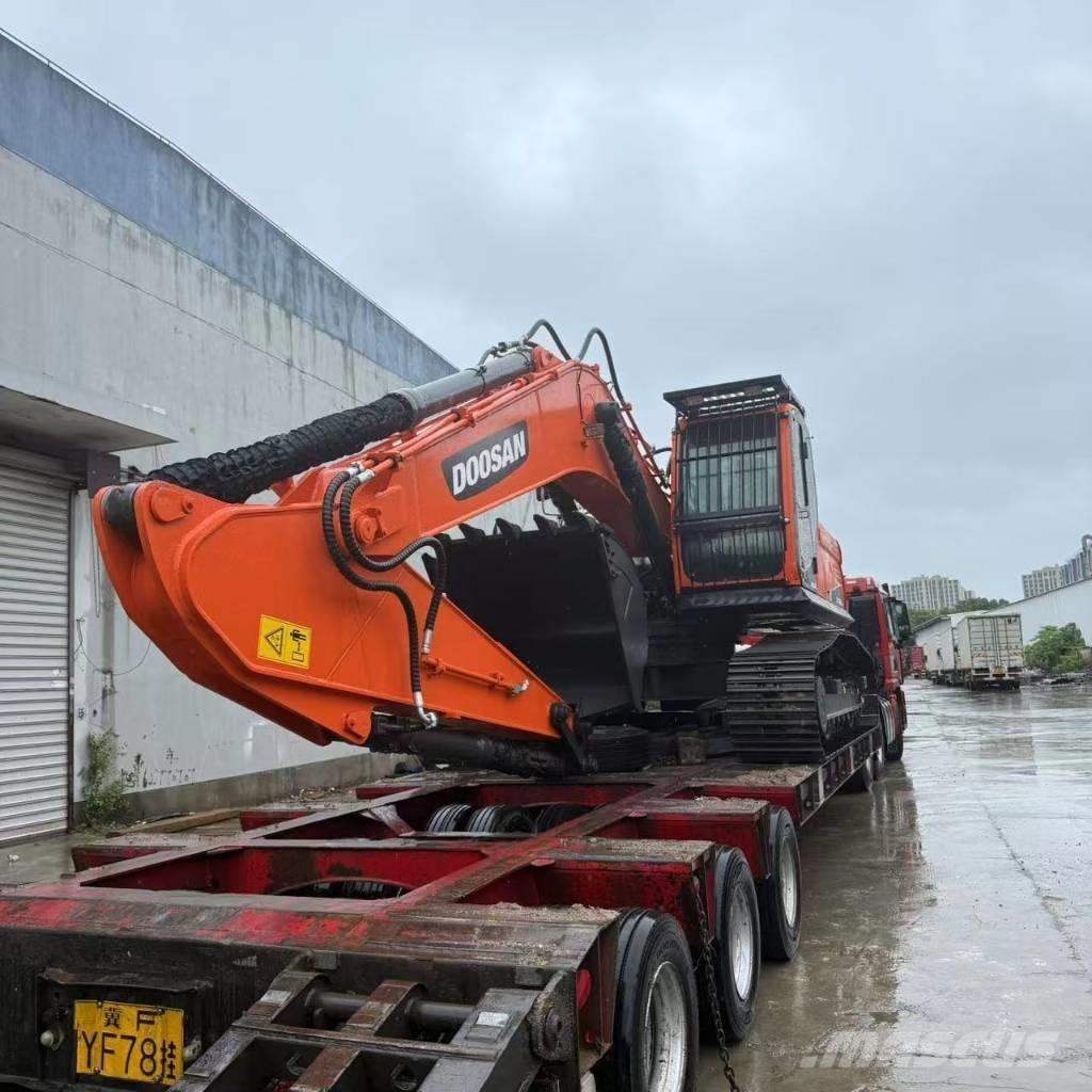 Doosan DX 225 LCA Beltegraver