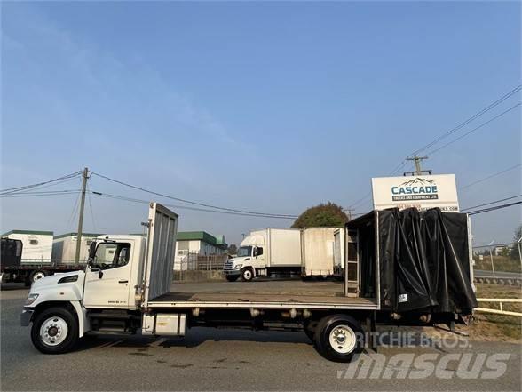 Hino 338 Kapellbil