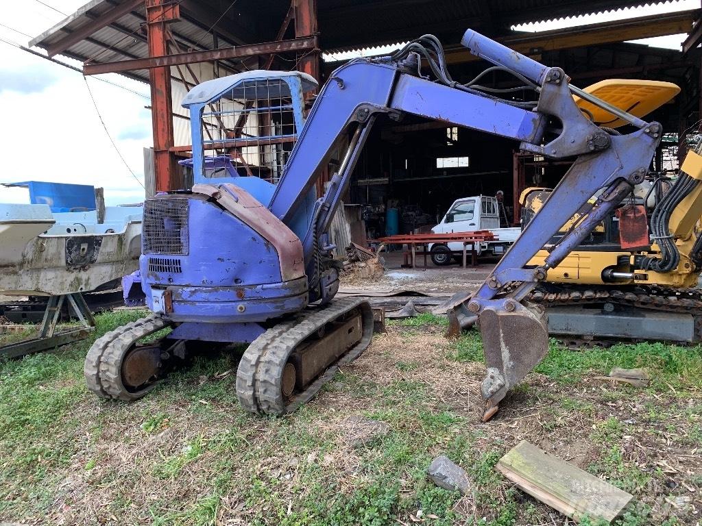 Komatsu PC28UU-2 Minigravere <7t