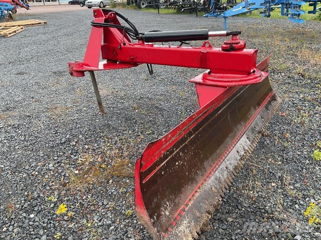 Vama 300 JH 2 Veiskraper
