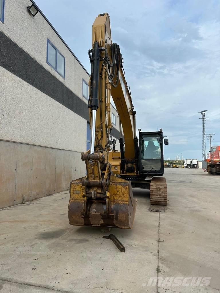 CAT 323 D LN Beltegraver