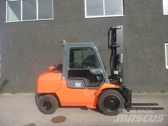 Toyota 7 FD A 50 Diesel Trucker