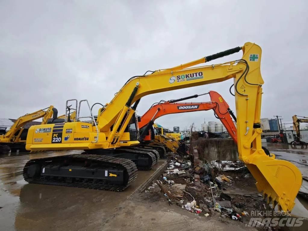Komatsu PC 220-8 Beltegraver
