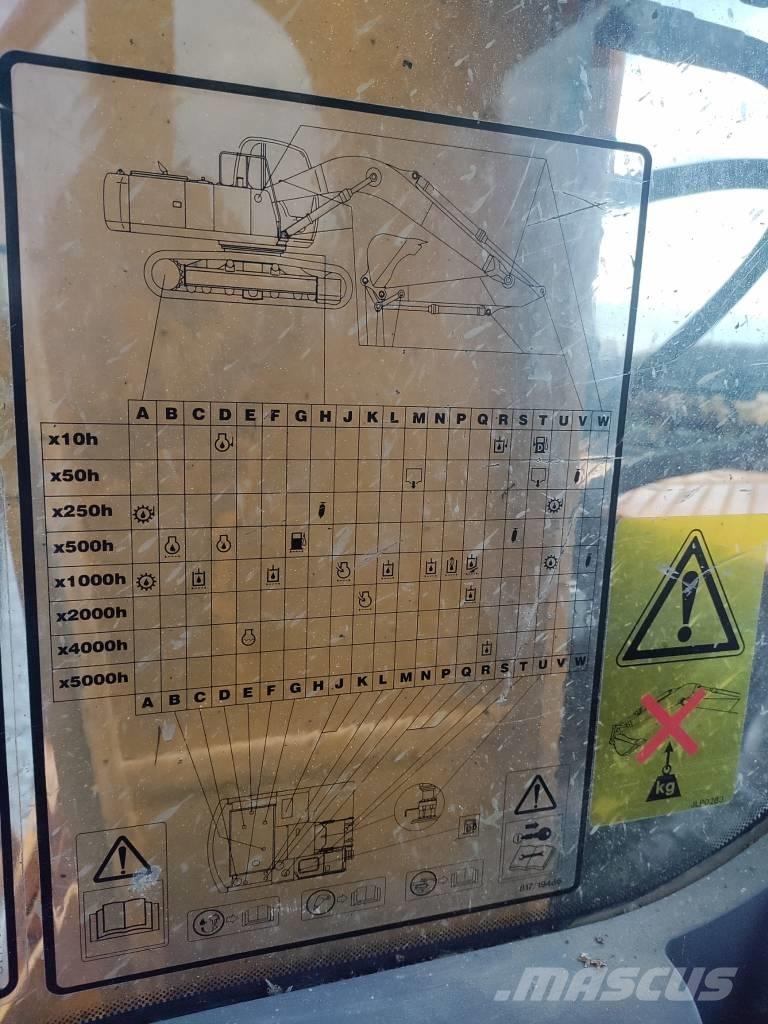 JCB JS 240 N LC Beltegraver