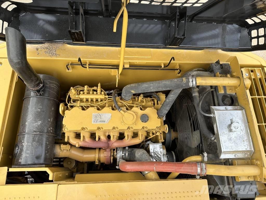 CAT 320 D Beltegraver