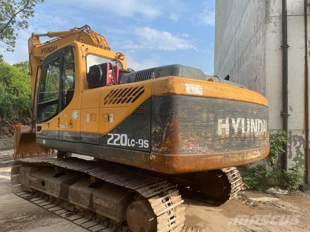 Hyundai 220LC-9S Beltegraver