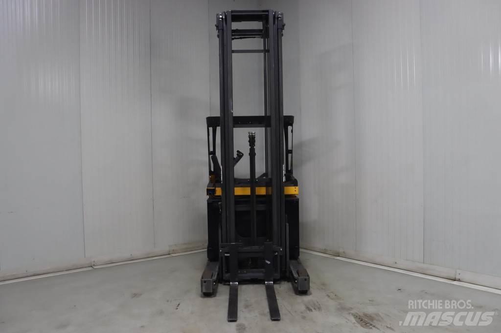 Atlet UMS160D Skyvemasttruck