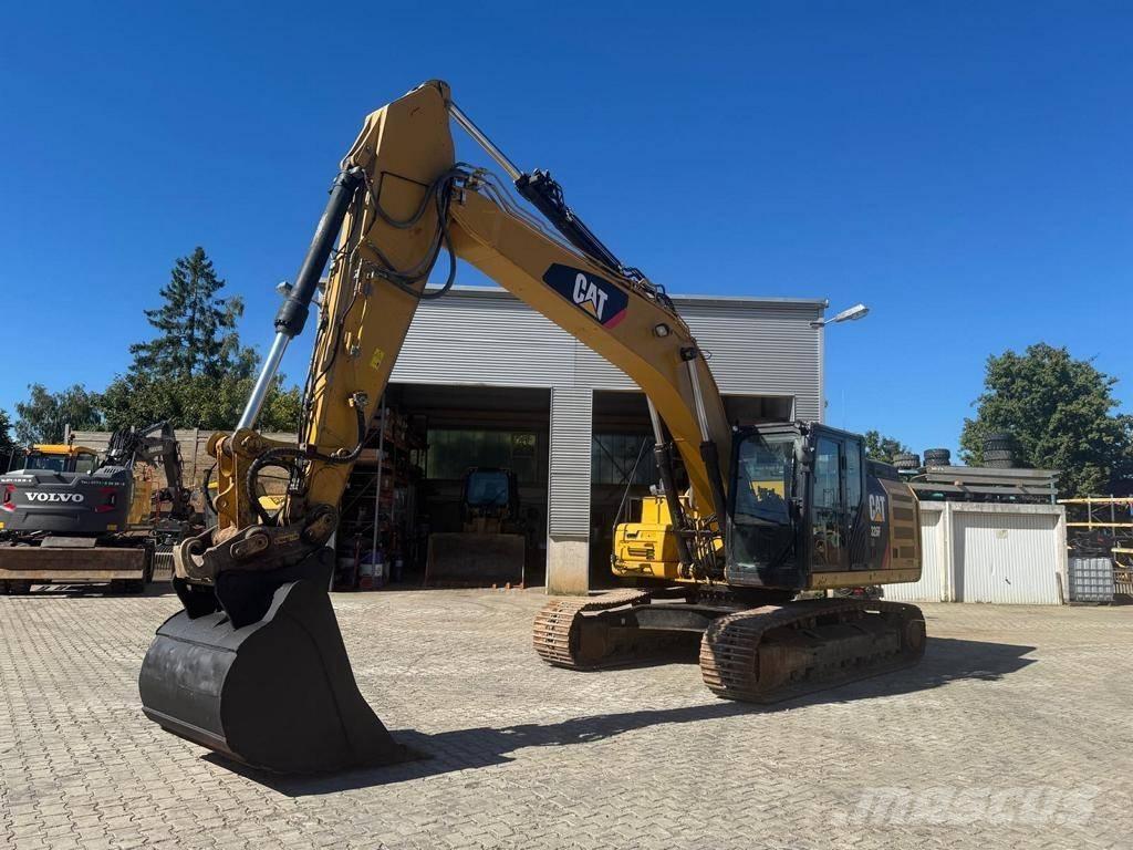 CAT 326 F LN Beltegraver
