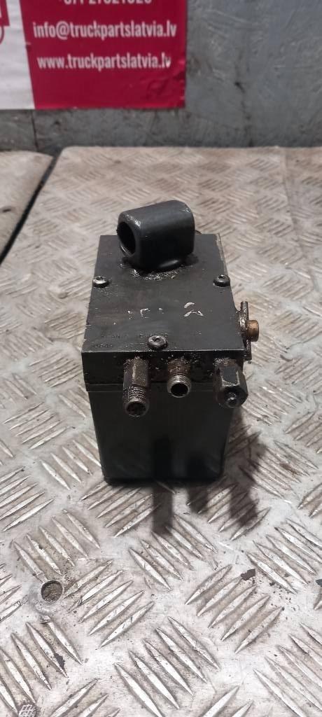 Scania 94 D.    1428640 Hydraulikk